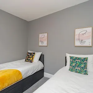 Funky 3bedroom House Next To Station Holiday home Brighton